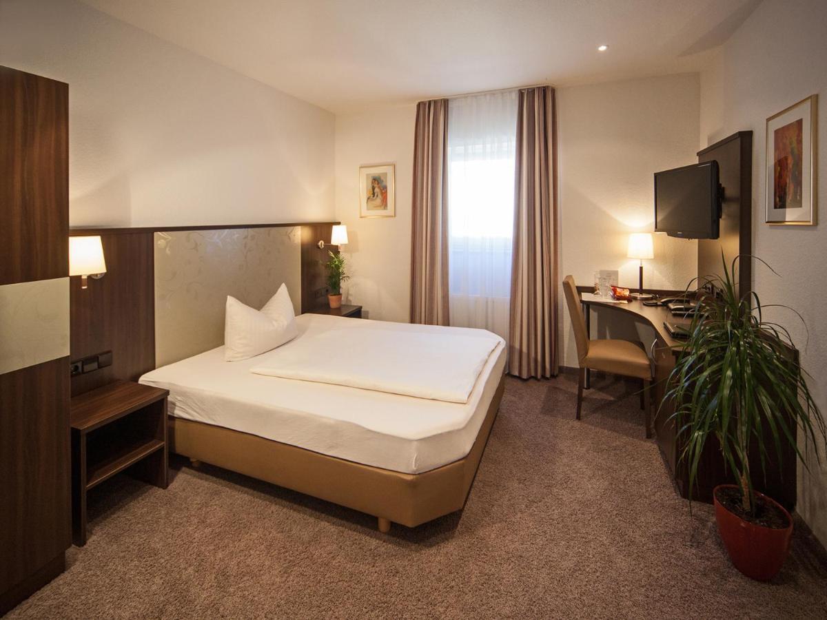Hotel Engel Rheinmunster Pokój zdjęcie